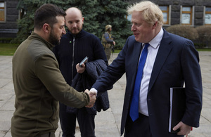 Boris Johnson spotkał się z Zełenskim
