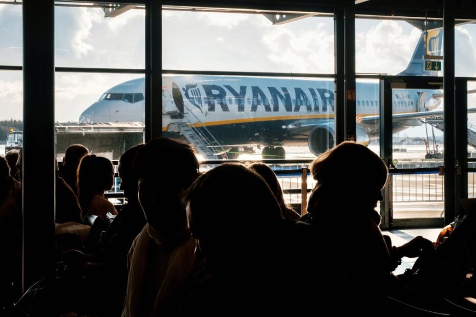 Ryanair: Lista zakazanych przedmiotów. Tych rzeczy nie możesz mieć w bagażu