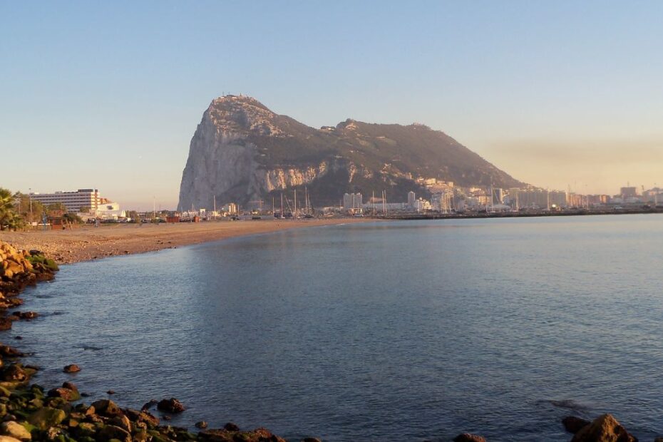 Znikają kontrole graniczne między Hiszpanią a Gibraltarem