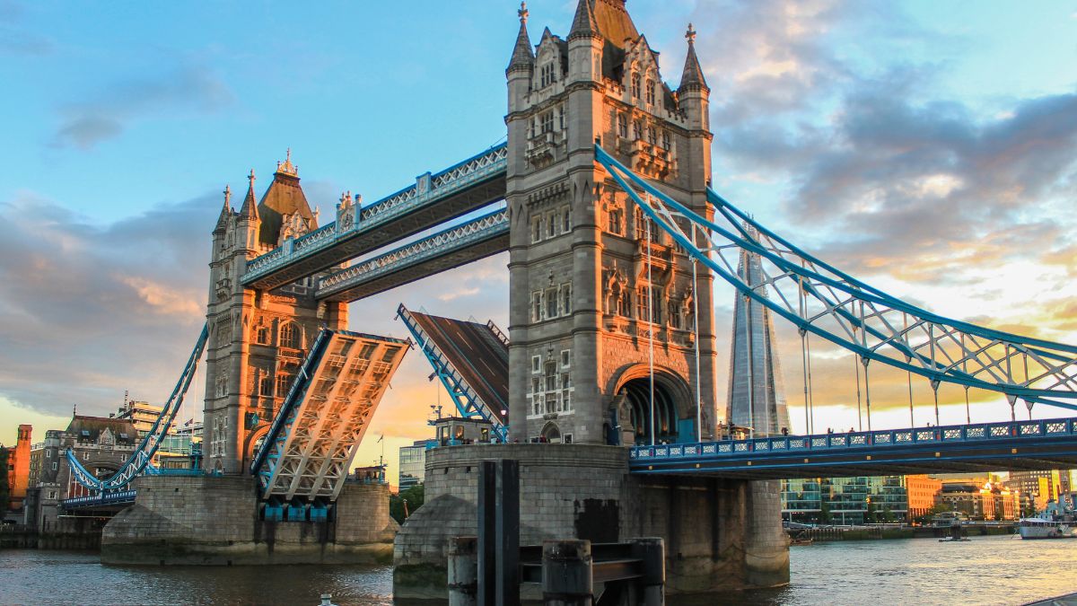 Wielka Brytania traci milionerów Foto: most Tower Bridge w Londynie