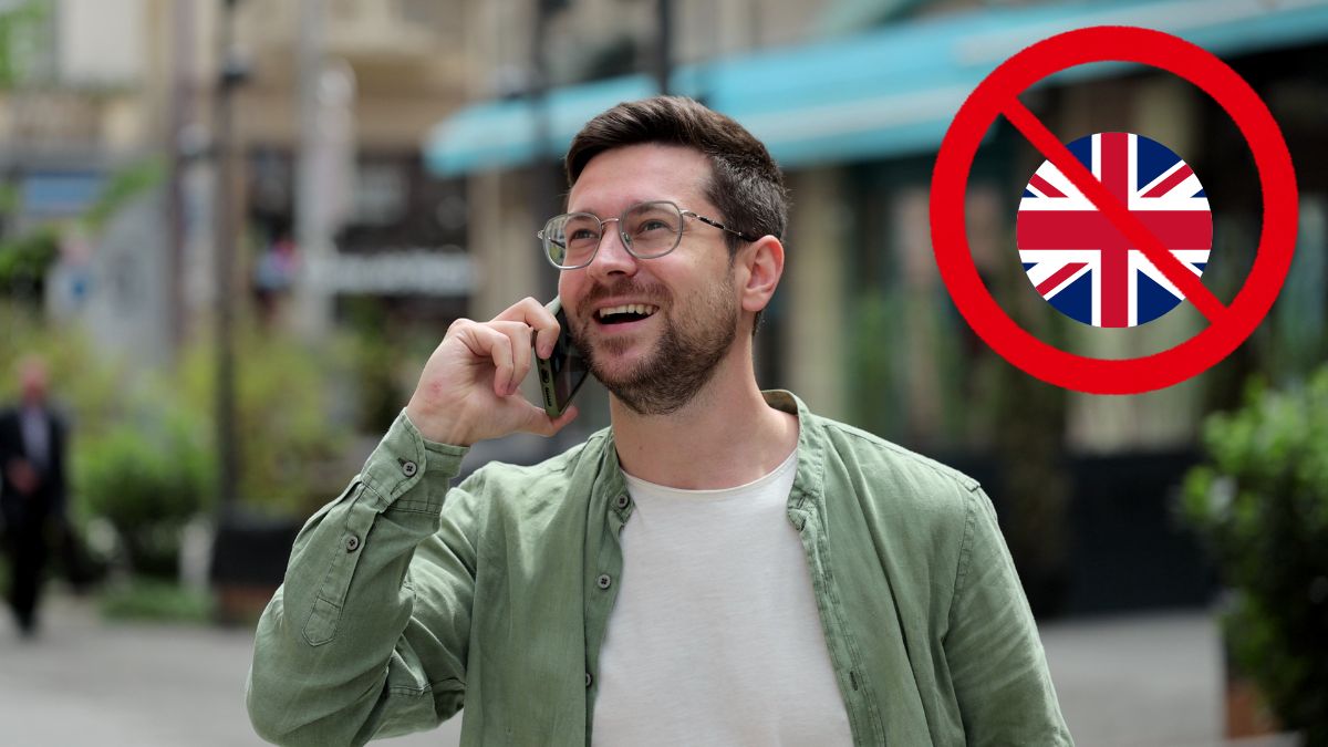zmiany w roamingu w Wielkiej Brytanii Foto: osoba rozmawiajaca przez telefon na ulicy