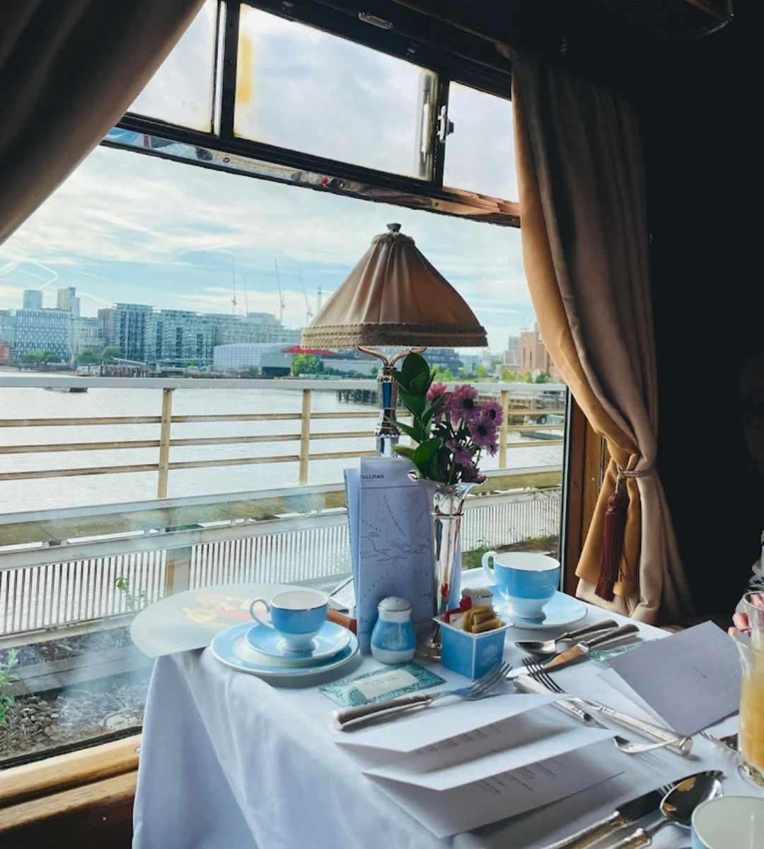 Pociąg British Pullman. Niezwykła atrakcja w Wielkiej Brytanii