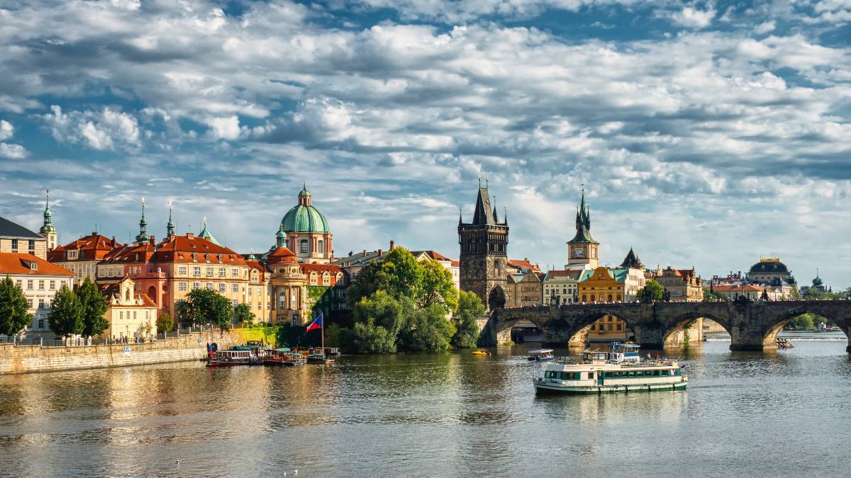 Zastanawiasz się, gdzie jechać jesienią w Europie?