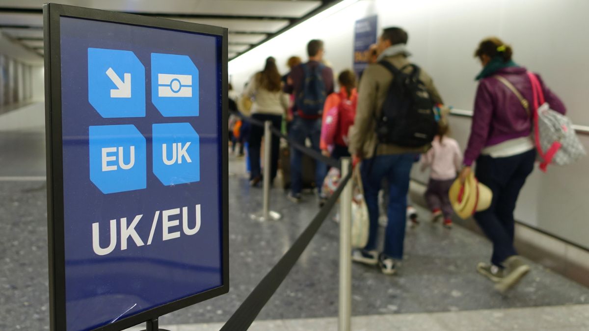 Polska Ambasada w Londynie wydała pilny komunikat dotyczący dokumentów podróży