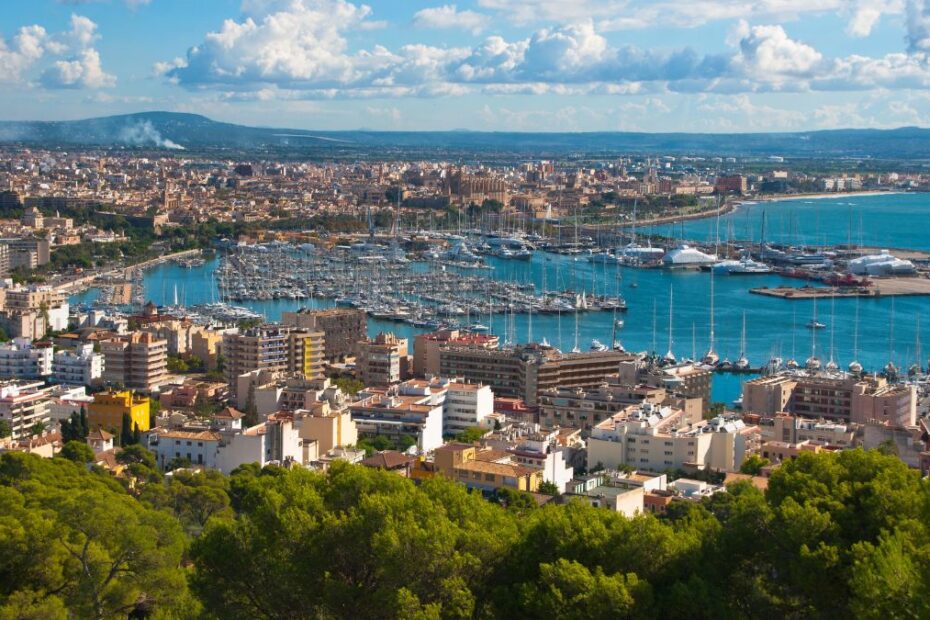 Hiszpanie piszą o Polakach, którzy kupują u nich domy. "To nie przypadek, że wybierają Majorkę"