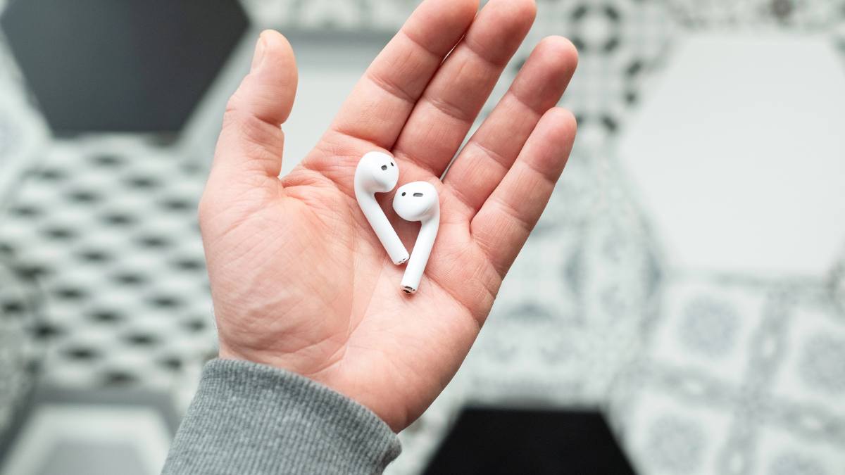 Zakaz AirPodsów w bagażu rejestrowanym