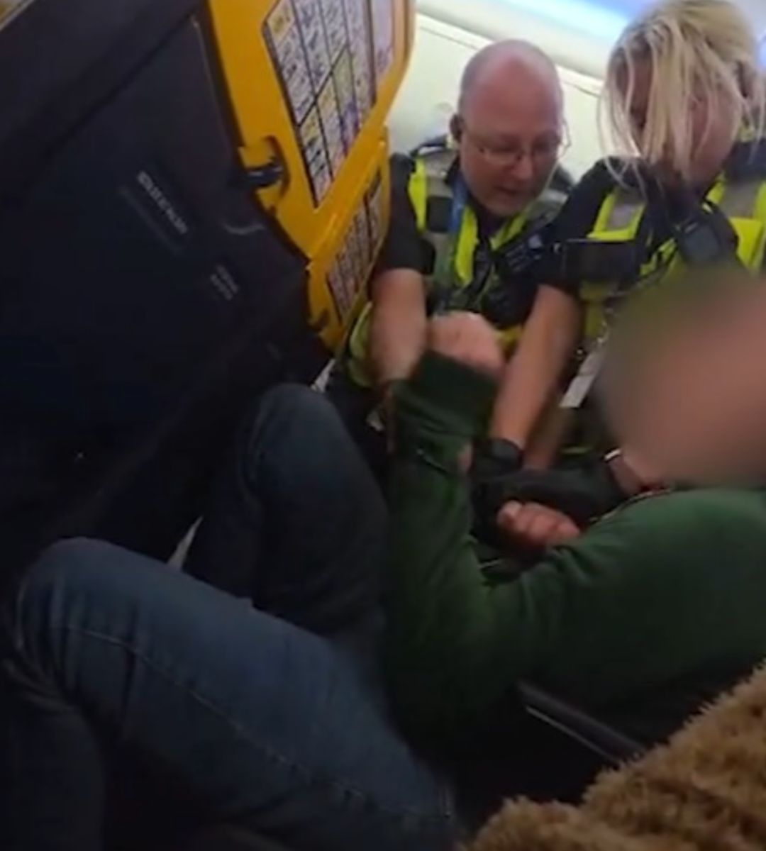 Awantura na pokładzie Ryanaira lecącego z Polski do Wielkiej Brytanii.