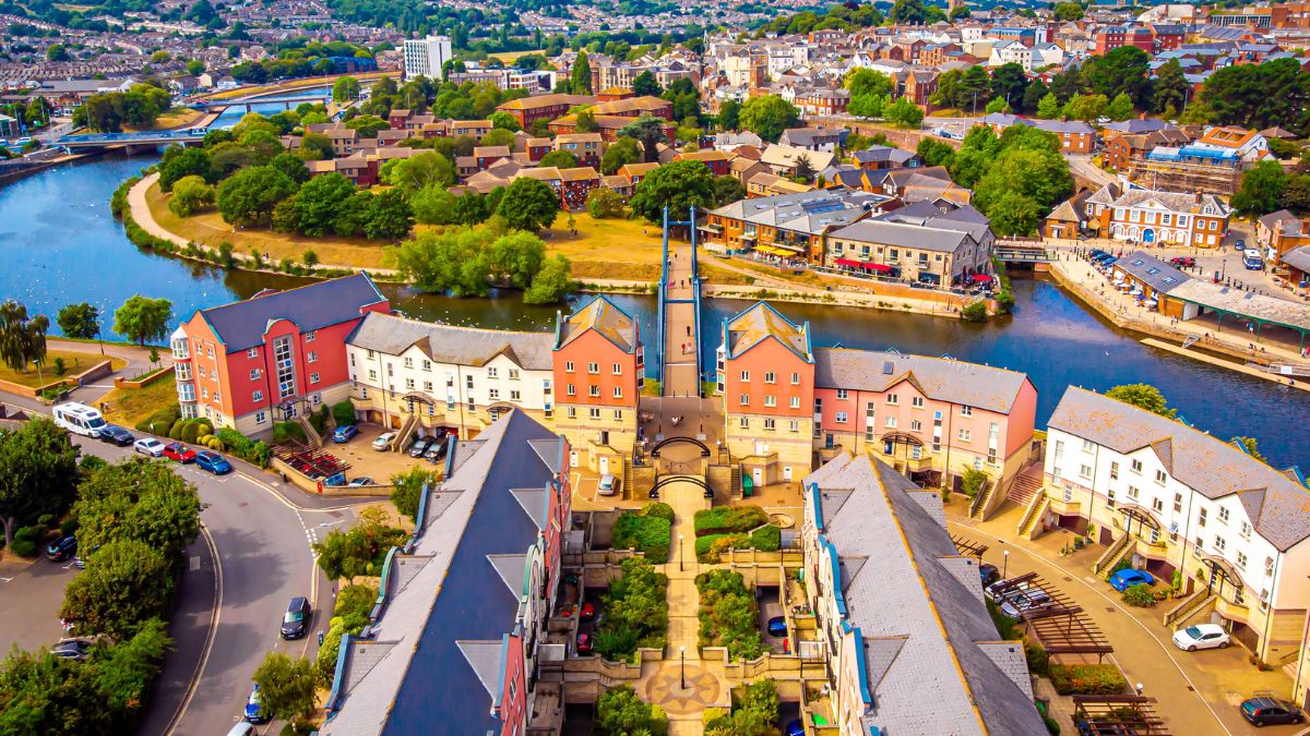 brytyjskie miasto idealne dla emerytów Foto: widok na Exeter z lotu ptaka