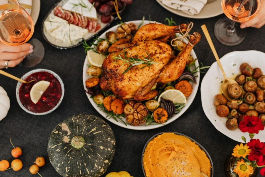 Bożonarodzeniowe hity z brytyjskich supermarketów 2025 Foto: świąteczne potrawy w UK