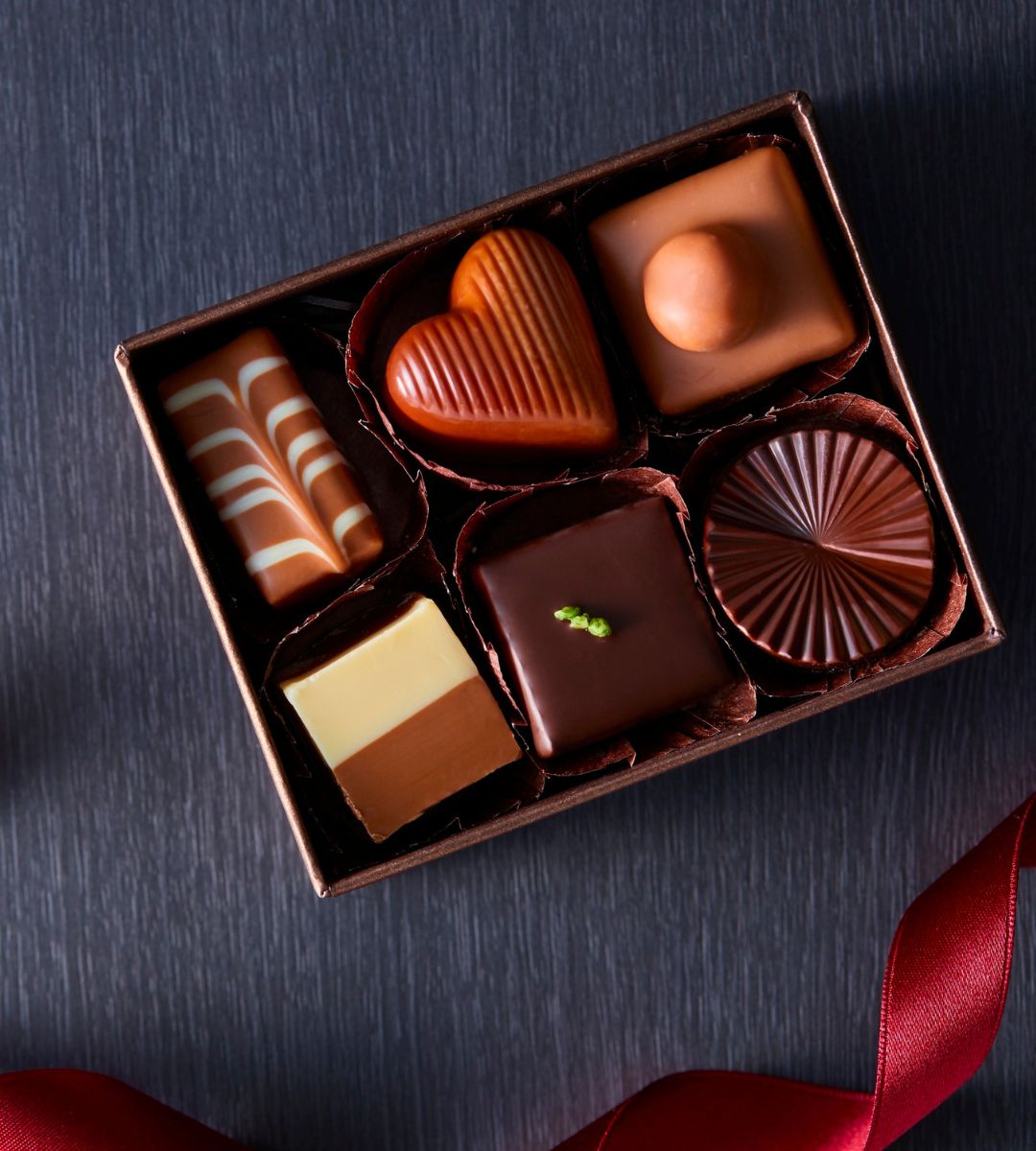 Czekolada jako świąteczny prezent  Foto: pudełko czekoladek