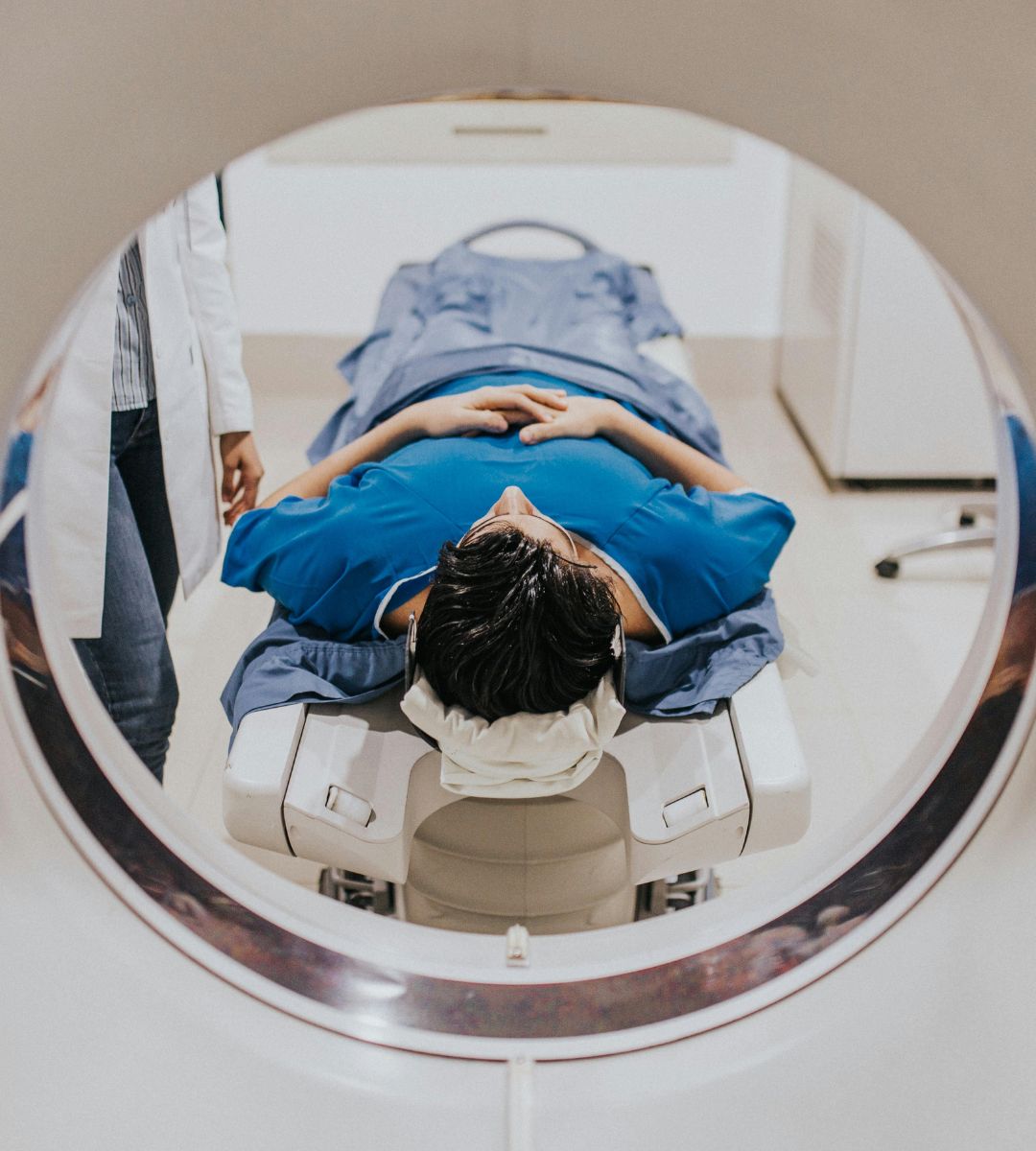 Skan całego ciała za 299 funtów Foto: pacjent podczas badania