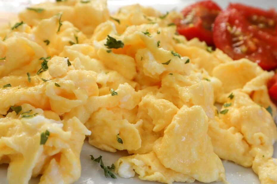 nie dodawaj mleka do jajecznicy Foto: jajecznica