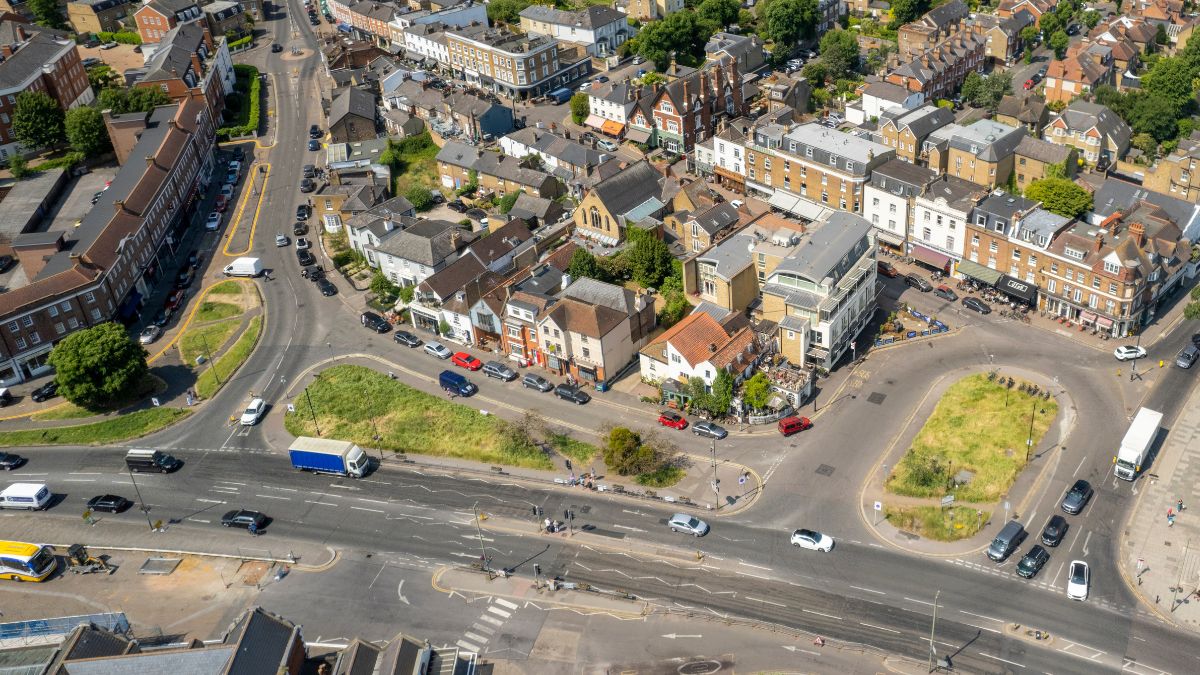 Nowe miasto pod Londynem Foto: widok brytyjskiego miasteczka z lotu  ptaka