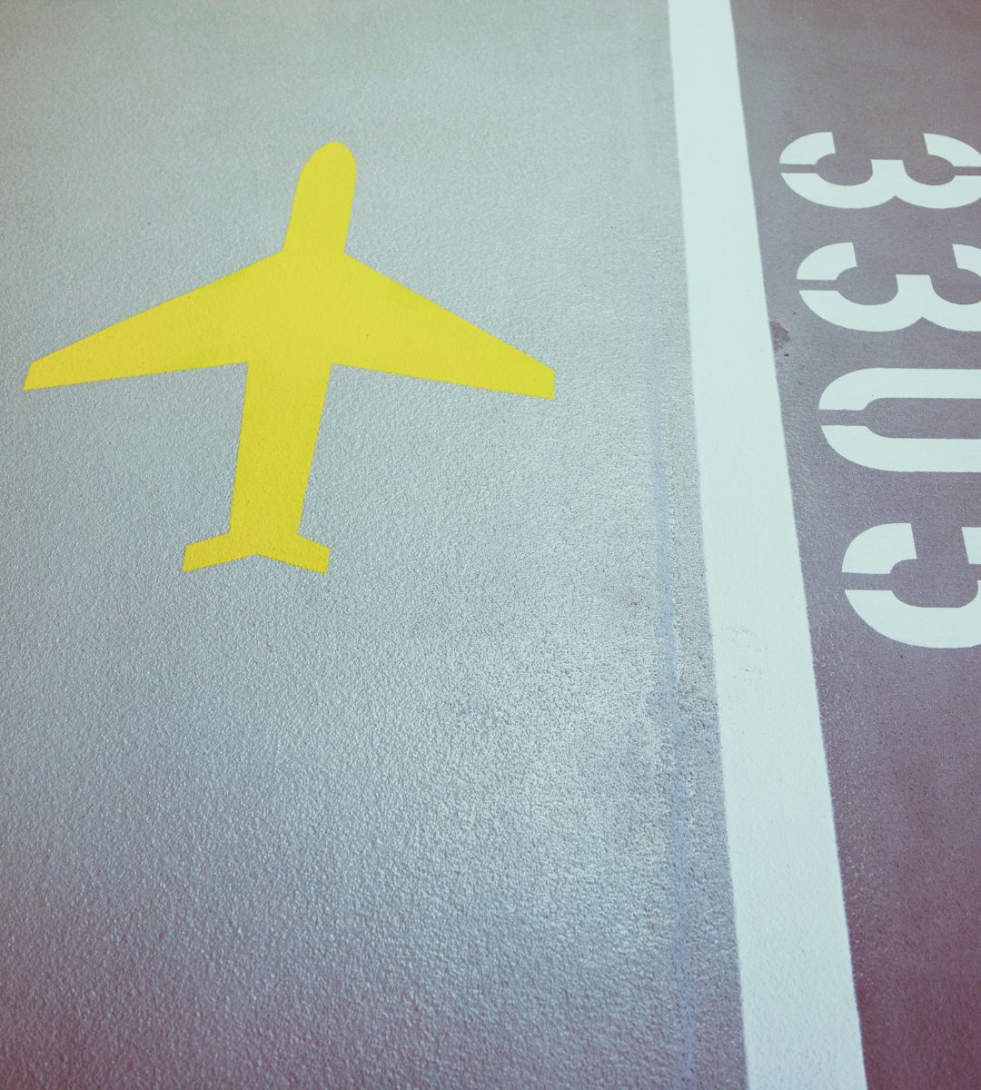 opłaty za parking na brytyjskich lotniskach Foto: parking na lotnisku