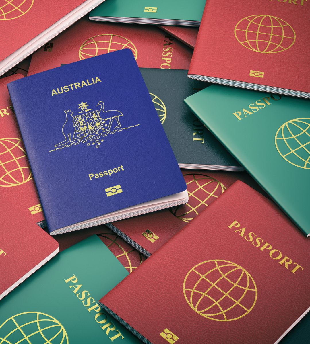 Dlaczego paszporty mają różne kolory Foto: paszporty w różnych kolorach