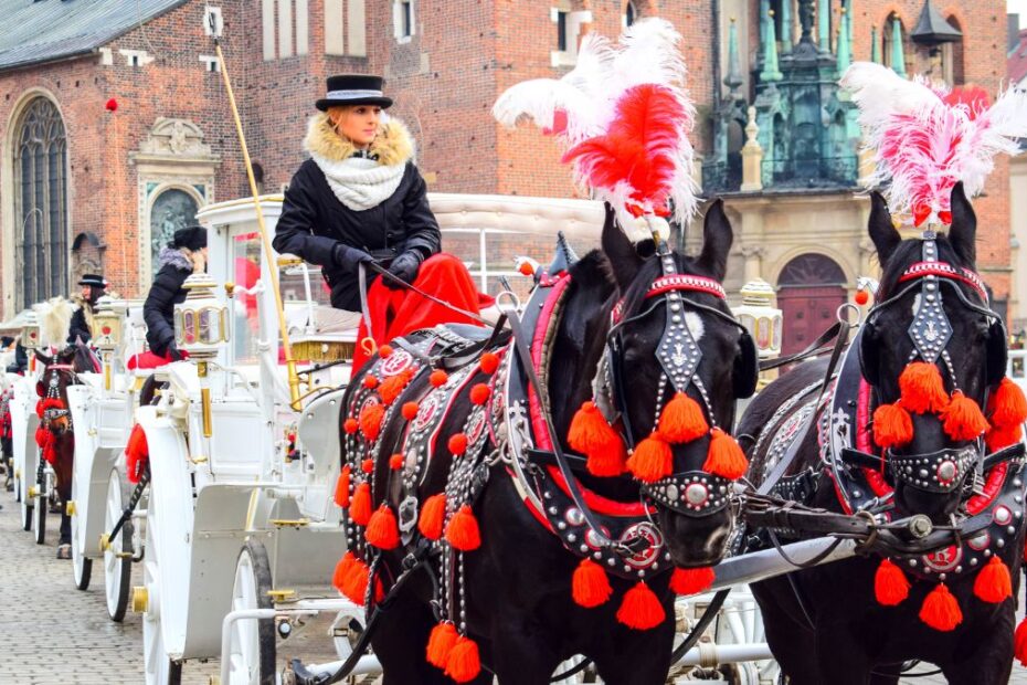 Brytyjskie media zachwycone Polską Foto: dorożka na rynku w Krakowie