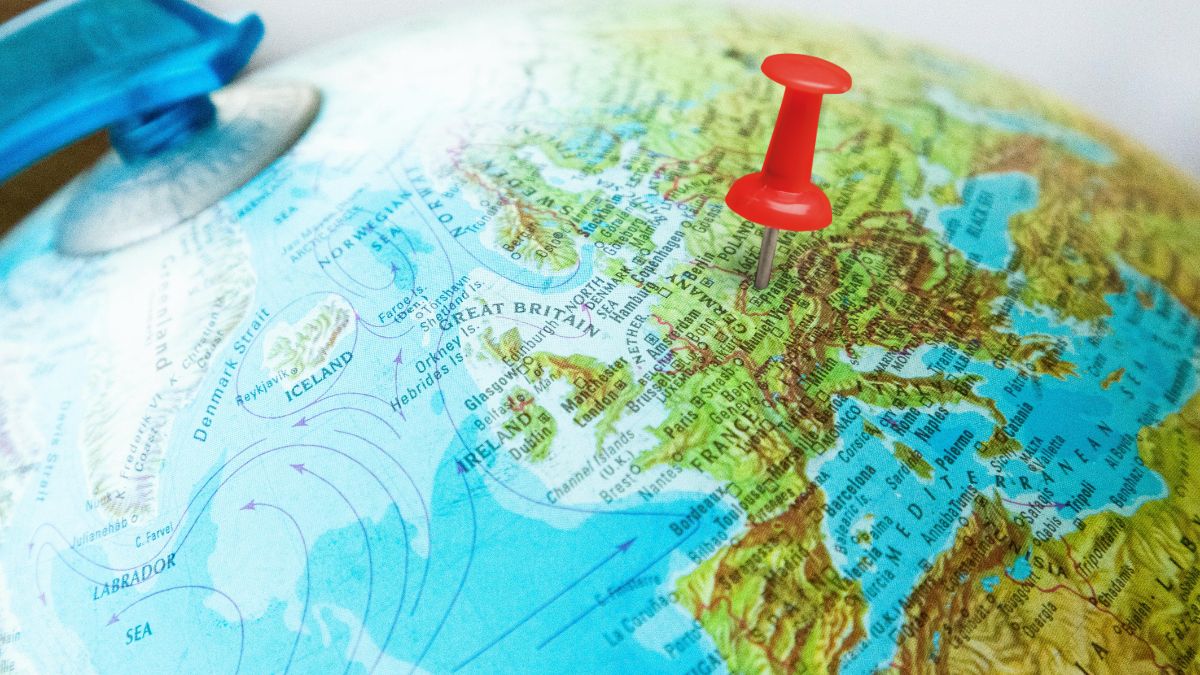 To tutaj jest środek Europy Foto: Europa na globusie