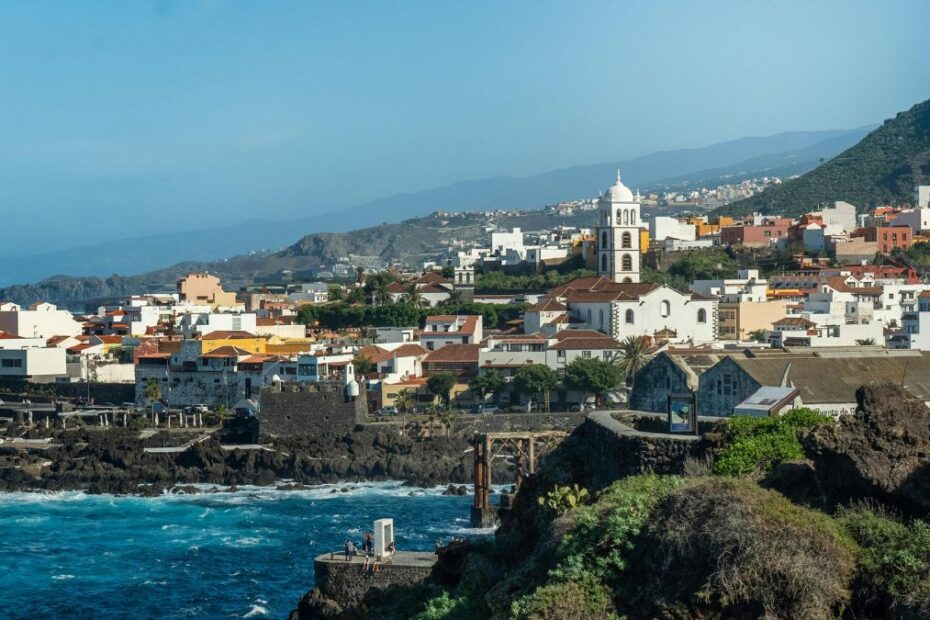 Wyspy Kanaryjskie znalazły się na liście „No List” Foto: nadmorskie miasteczko