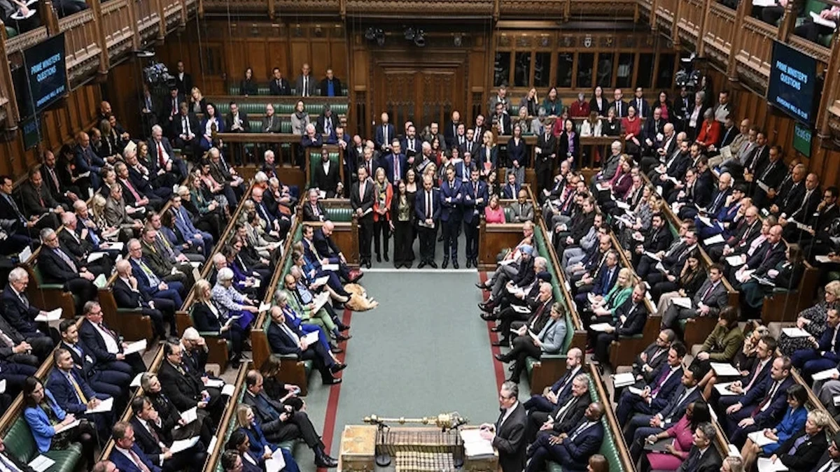 Brytyjska scena polityczna – zdjęcie ilustracyjne związane z kryzysem w Partii Pracy