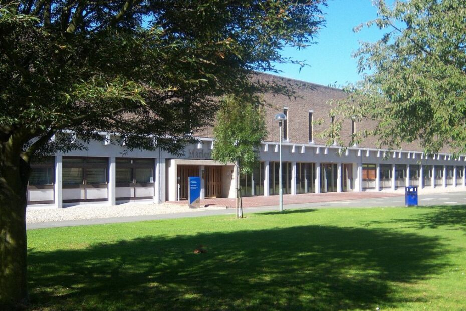 Zapalenie opon mózgowych na Uniwersytecie Kent