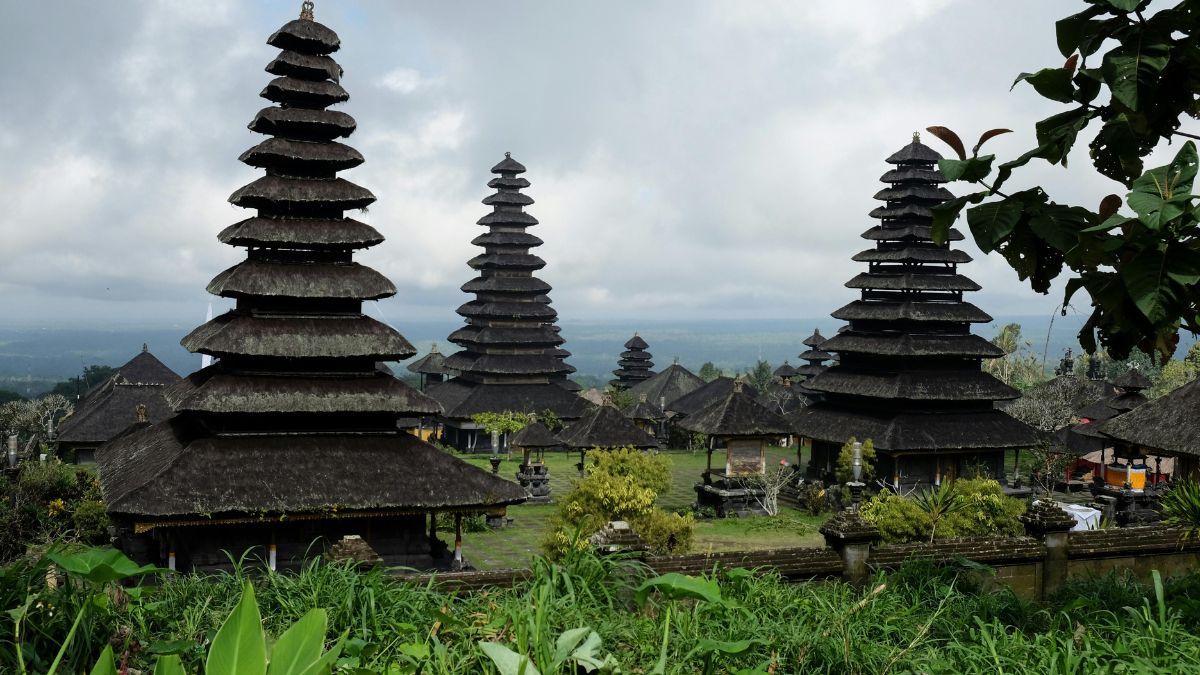 Nowe zasady wjazdu na Bali Foto: charakterystyczne świątynie na Bali