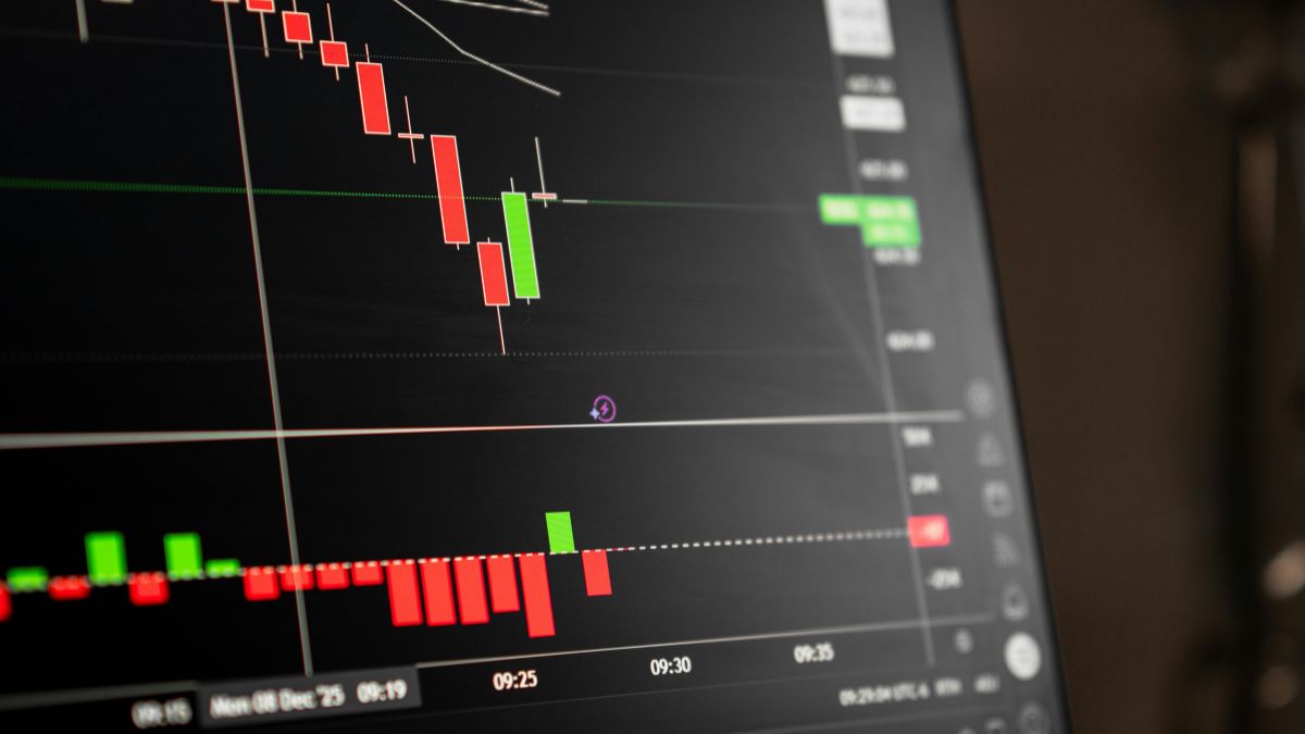Inwestorzy uciekają do gotówki Foto: ekran z notowaniami giełdowymi