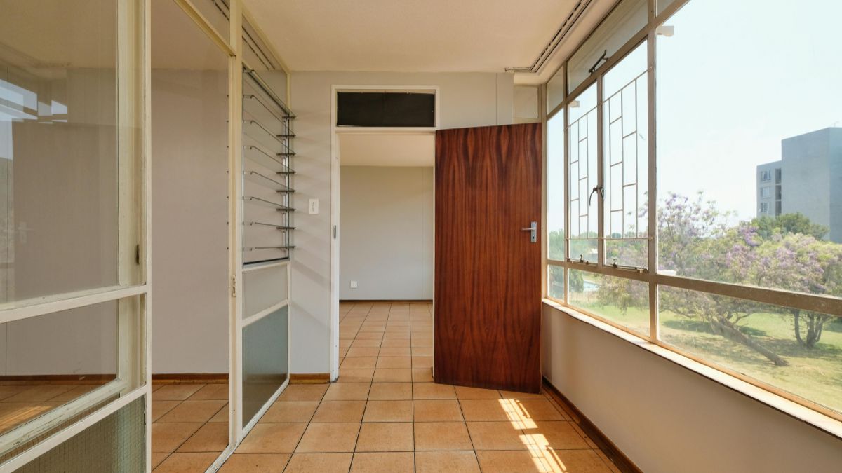 Właściciele mieszkań w UK przestają wynajmować  Foto: puste mieszkanie na wynajem