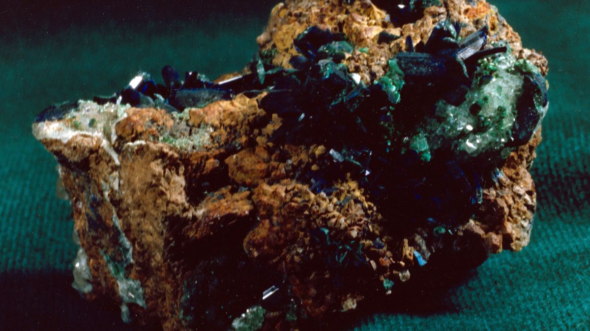 brytyjskie zasoby surowców Foto: bryła surowca