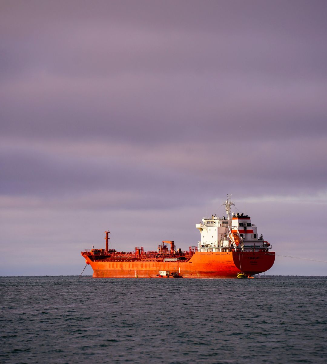 Brytyjskie wojsko może wchodzić na pokład rosyjskich tankowców Foto: tankowiec