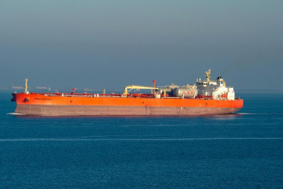 bezpieczeństwo energetyczne Wielkiej Brytanii Foto: tankowiec na morzu