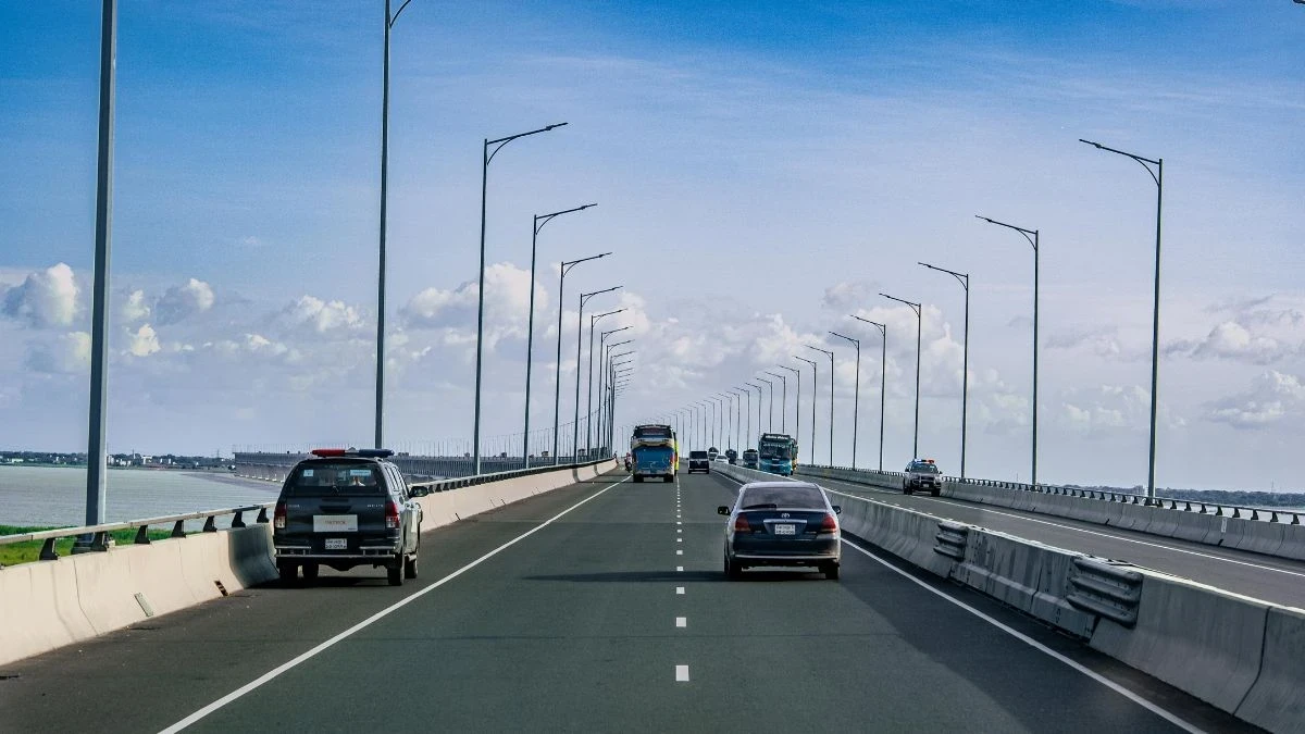 Najdroższa droga świata budowana na morzu Foto: trasa szybkiego ruchu na oceanie