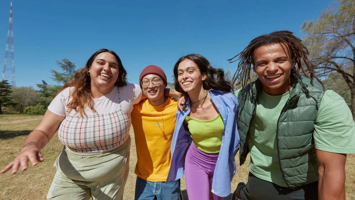 młode pokolenie Brytyjczyków liczy na spadek po rodzicach: cztery młode osoby