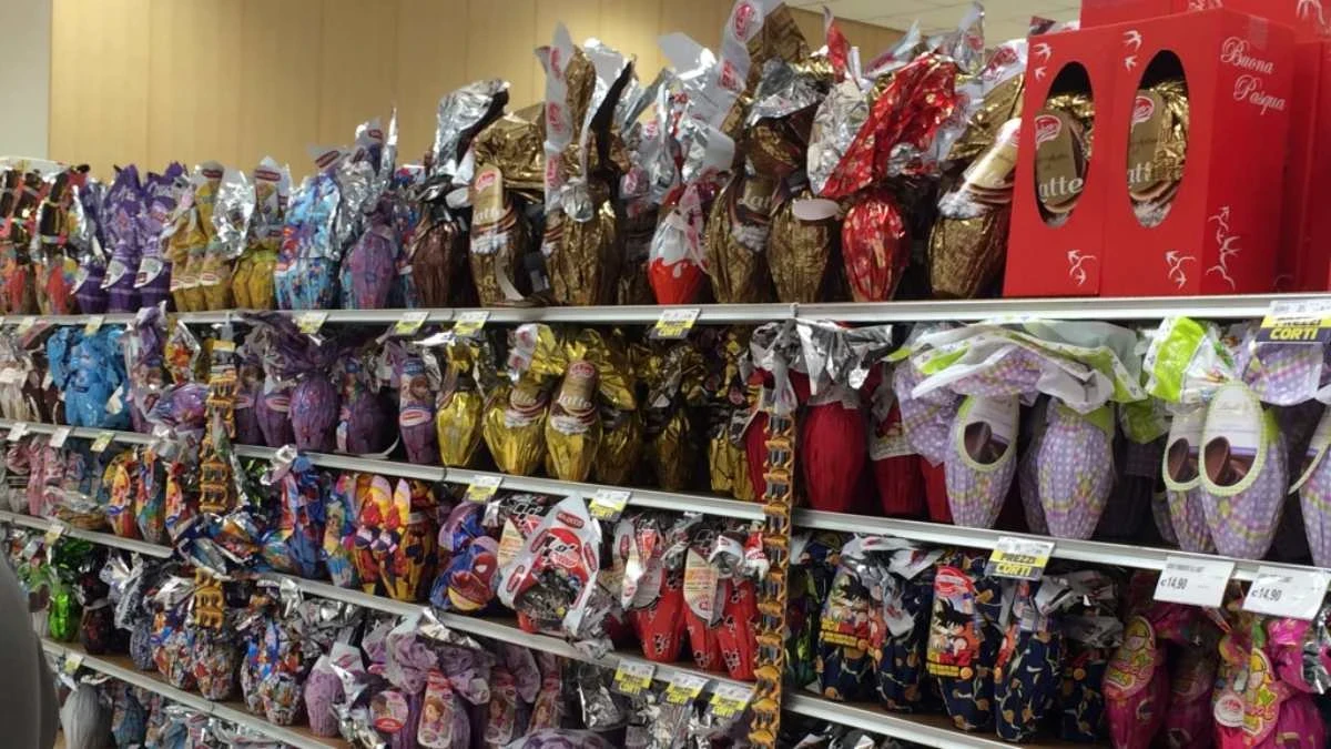 Wycofane jajka wielkanocne z gorzkiej czekolady – możliwa obecność metalowych fragmentów