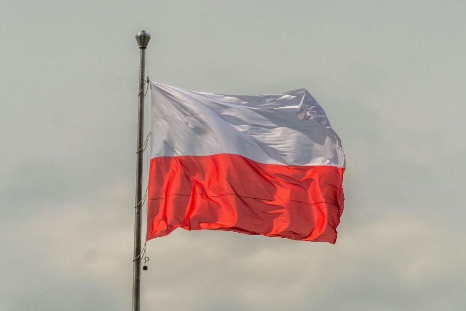 Zaskakujące początki polskiej flagi Foto: flaga Polski