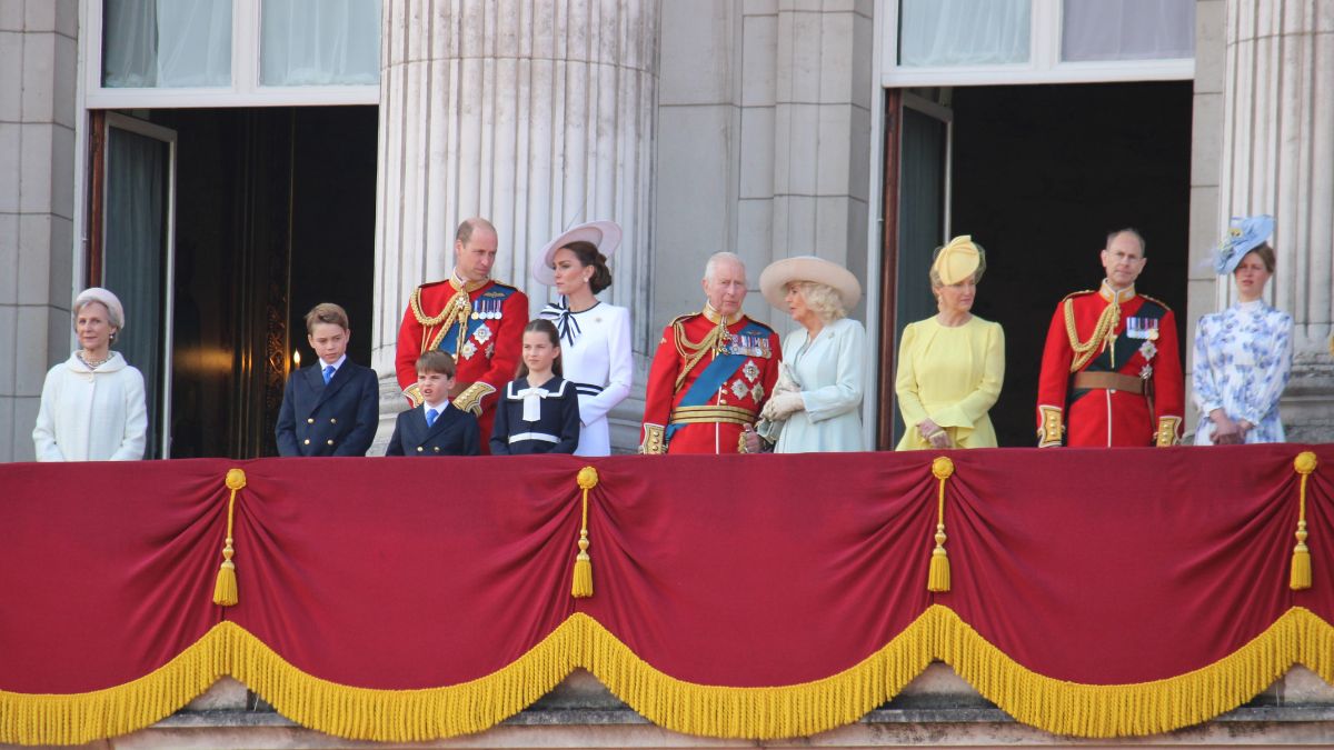 Książę George idzie do Eton College Foto: zdjęcie rodzimy królewskiej