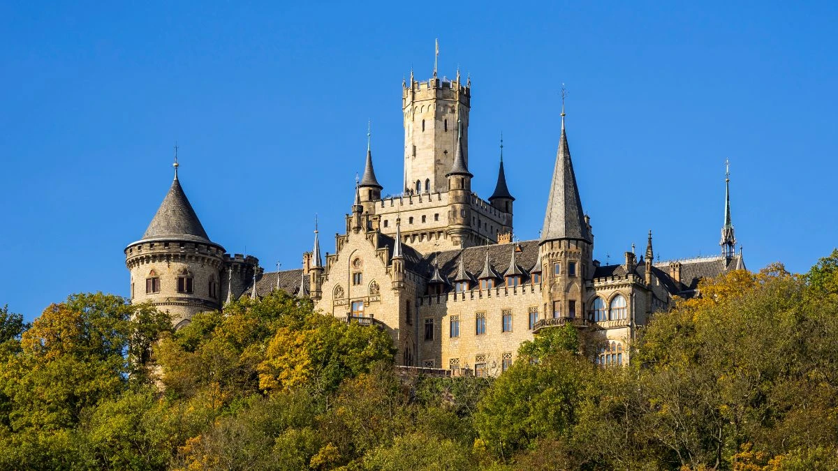 Ten zamek był prezentem urodzinowym Foto: Zamek Marienburg w Dolnej Saksonii