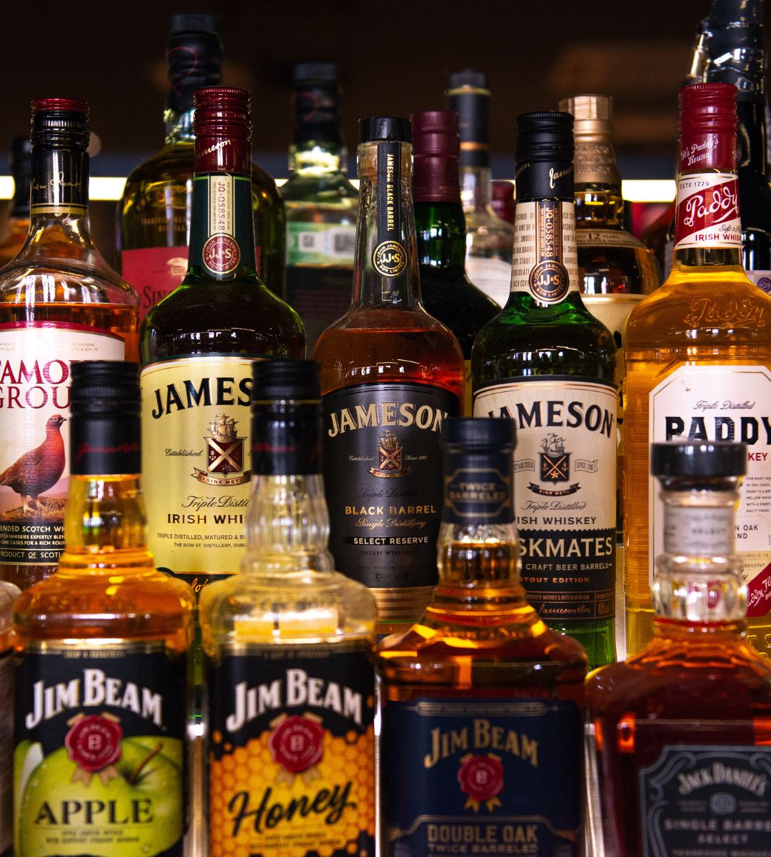 Limit przewozu alkoholu na lotnisku Foto: Butelki z alkoholem