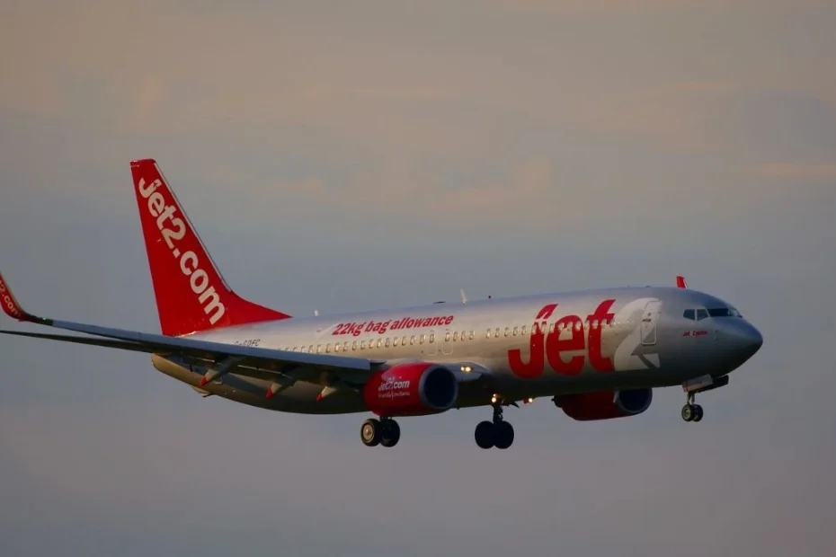 Jet2 zmienia zasady odprawy na 12 lotniskach w Wielkiej Brytanii Foto: terminal lotniskowy