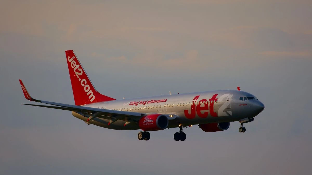Nowa usługa na 12 lotniskach w Wielkiej Brytanii Foto: samolot linii Jet2