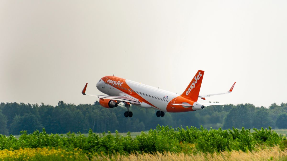 EasyJet szuka pracowników. Chętnie zatrudni osoby po 50 roku życia