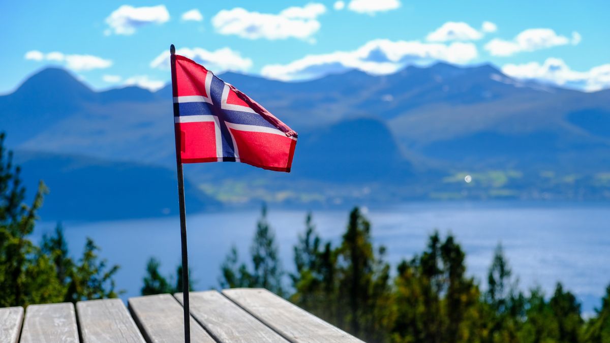 emerytura w Norwegii a w Wielkiej Brytanii foto: flaga Norwegii