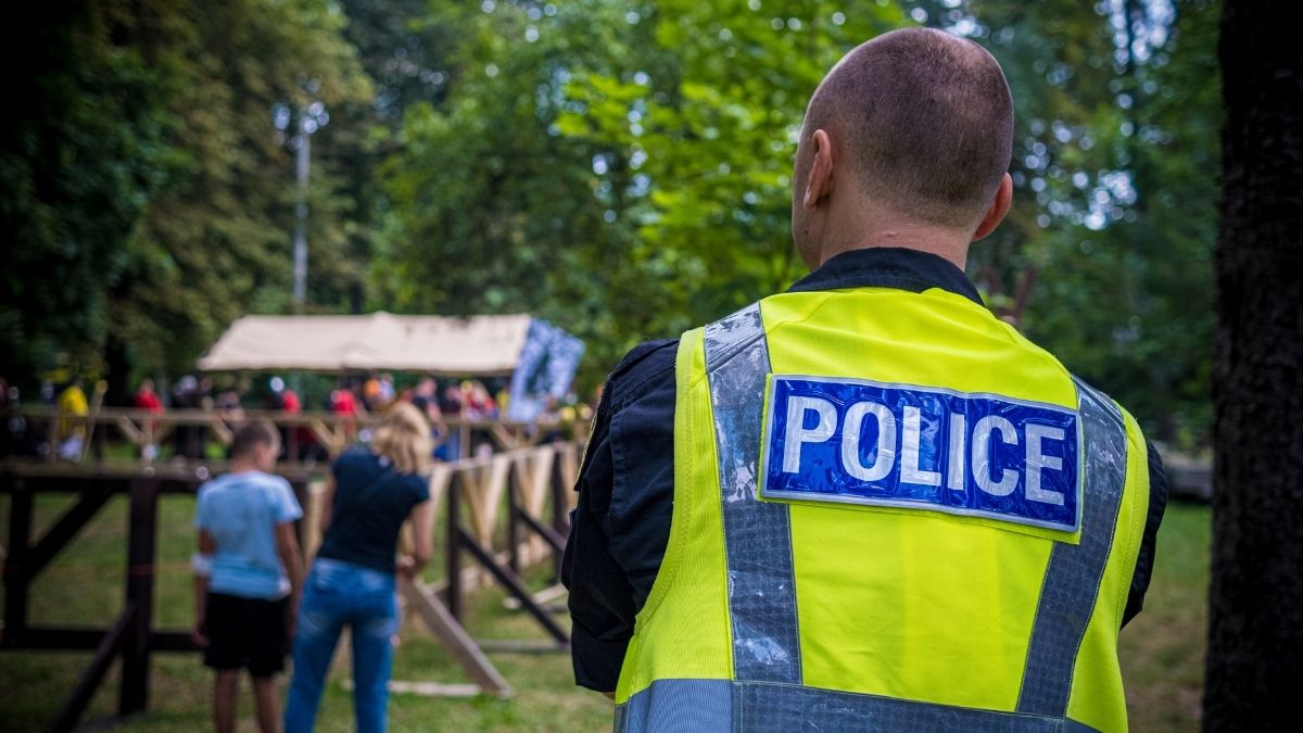 Seryjny gwałciciel przez 17 lat pracował jako policjant Foto: policjant