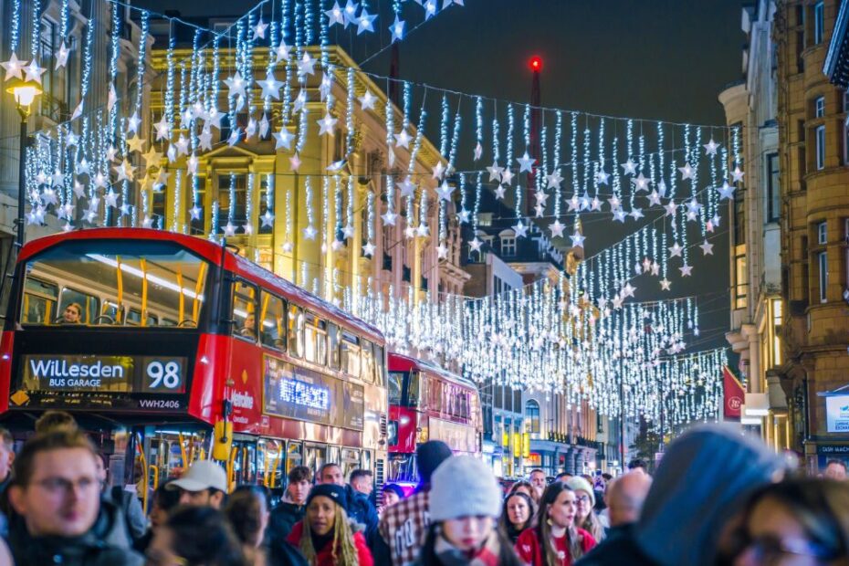 Oxford Street w Londynie całkowicie zamknięta dla ruchu. Ważne zmiany już obowiązują. Sprawdź jak teraz dojechać na zakupy