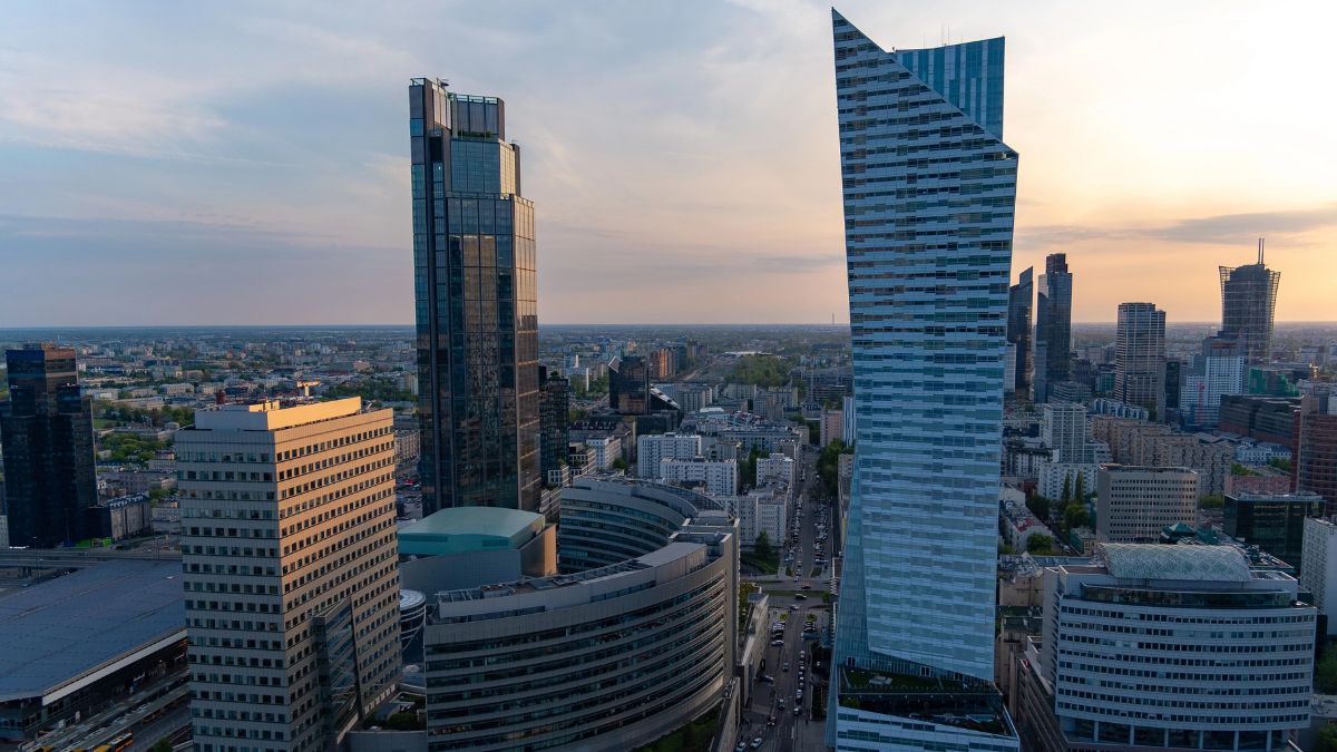 Polska wśród 20 największych gospodarek świata. „The Guardian” pisze o końcu drenażu mózgów