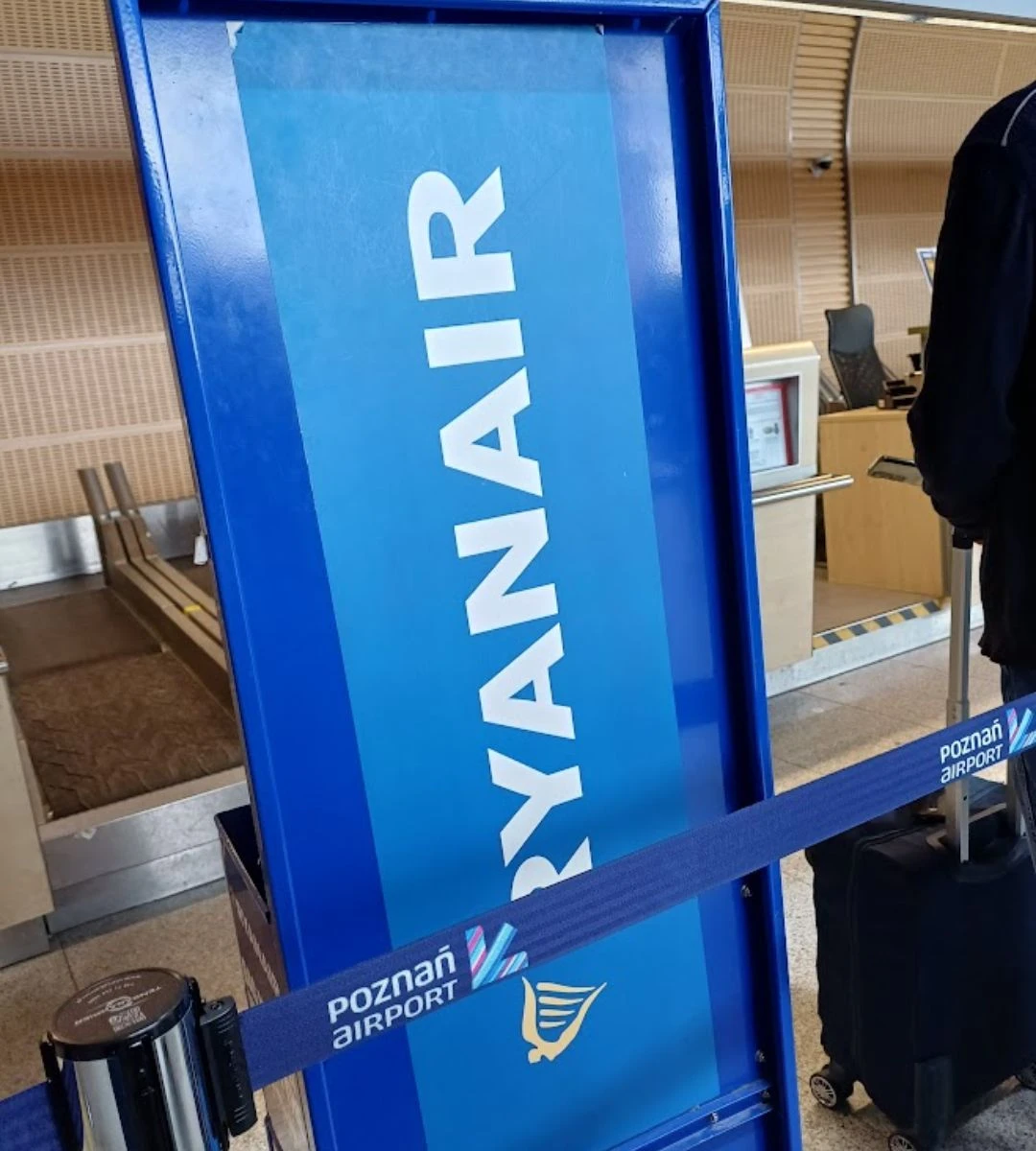 Ryanair zmienia zasady odprawy Foto: stanowiska odprawy na lotnisku
