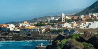 Wyspy Kanaryjskie znalazły się na liście „No List” Foto: nadmorskie miasteczko