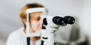 Brytyjska metoda leczenia wzroku to przełom Foto: Aparatura do badania wzroku