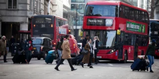 Wielka Brytania podwyższa wiek emerytalny Foto: ulica w Londynie