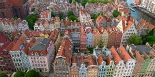 Polskie miasto podbiło prestiżowy ranking CNN Foto: charakterystyczne kamienice w Gdańsku