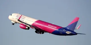 Samolot Wizz Air był o dwie sekundy od katastrofy Foto: samolot linii Wizz Air